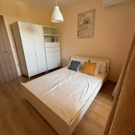 South Bay Vacation Apartment